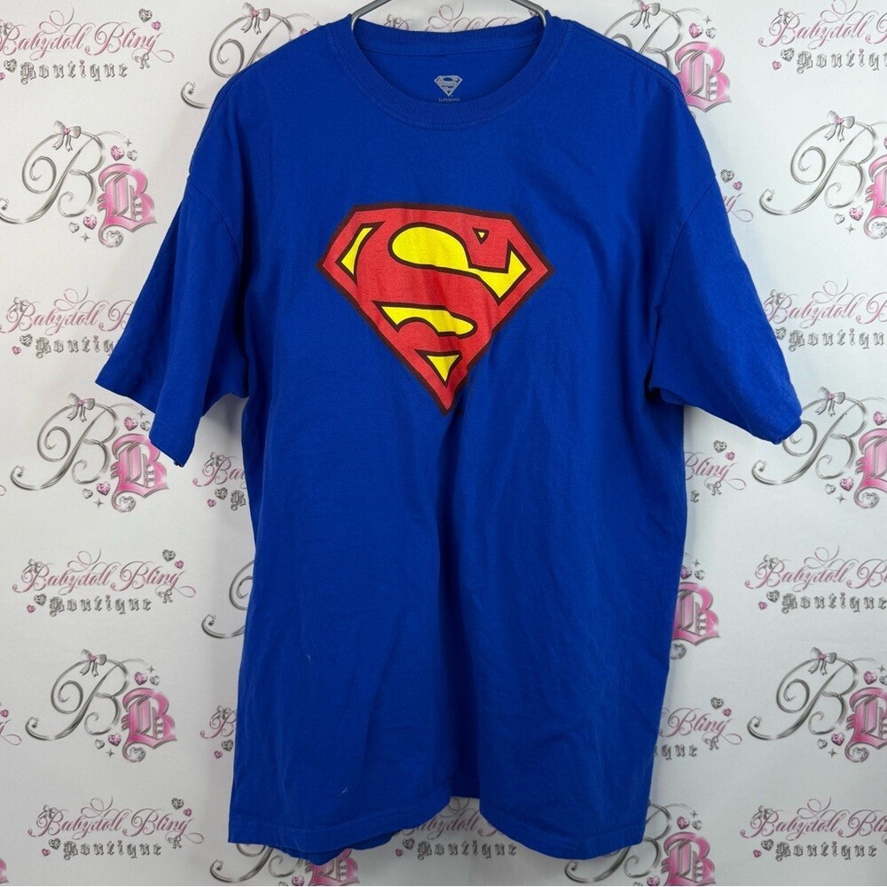 DC super man T-shirt red yellow graphic shirt top Blue Superman Emblem Tee